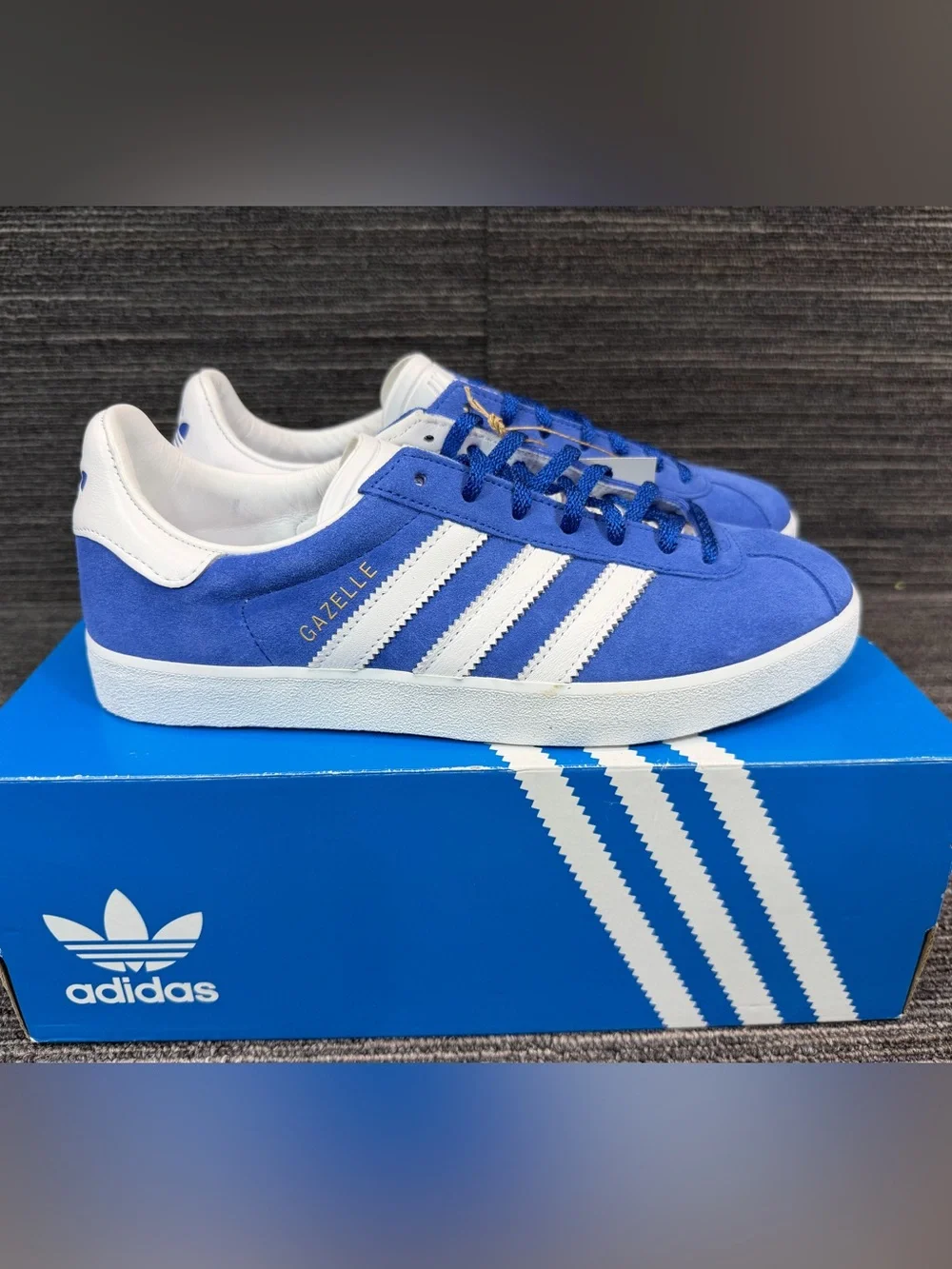 adidas Gazelle 85 Royal Blue/White/Gold Accent Suede Sneakers Men’s 7 New